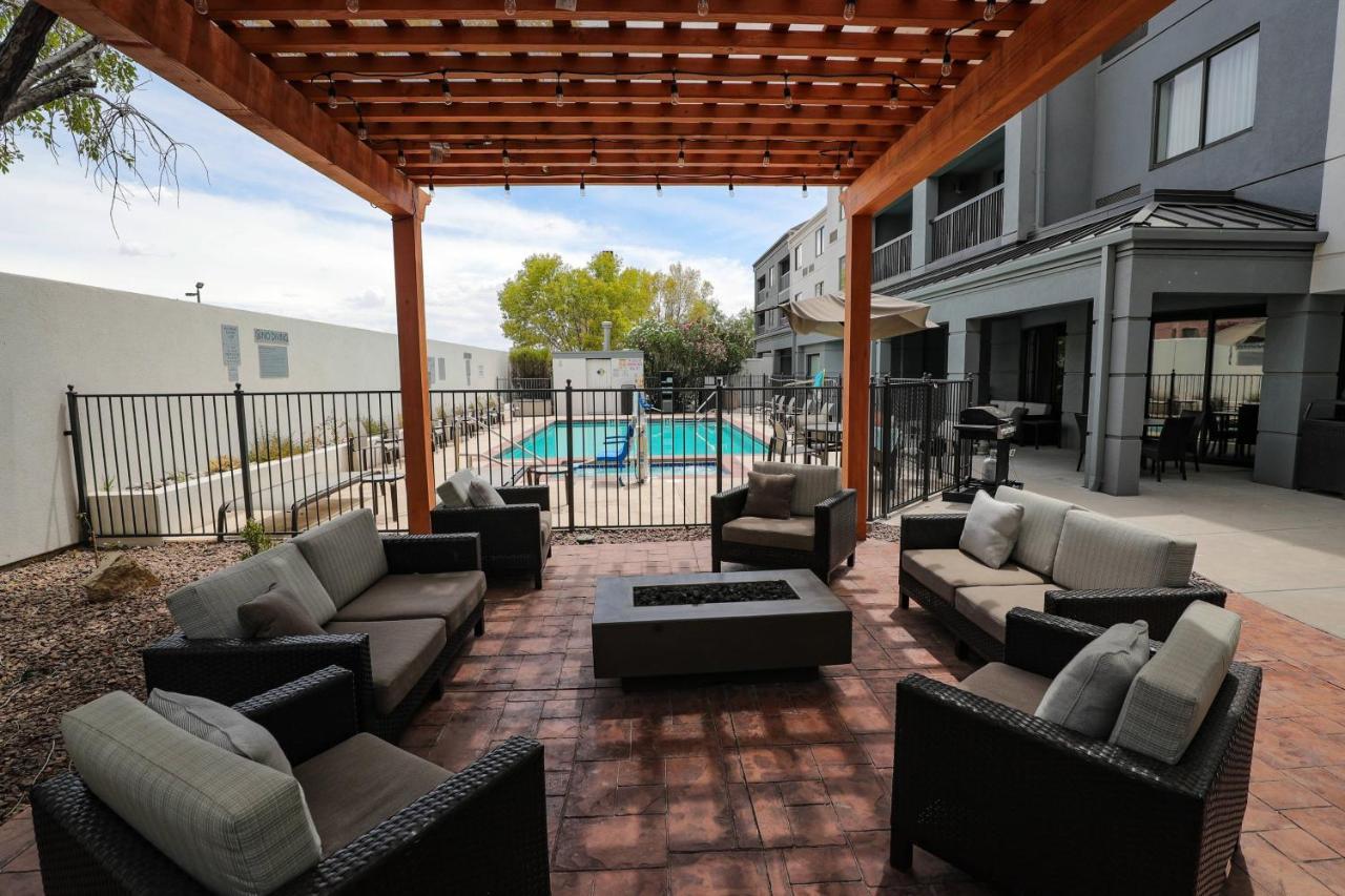 Courtyard El Paso Airport Hotel Ngoại thất bức ảnh