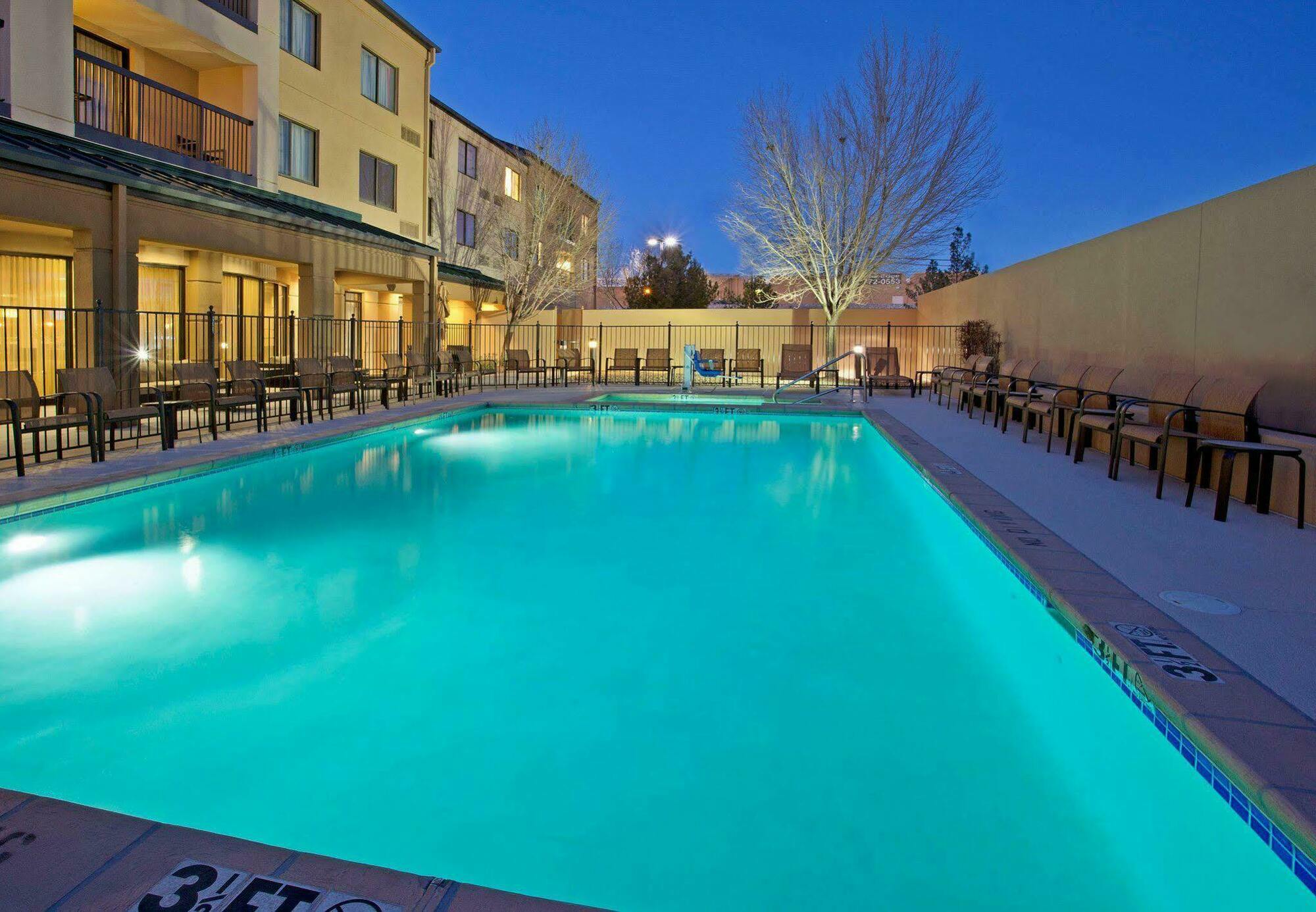 Courtyard El Paso Airport Hotel Ngoại thất bức ảnh